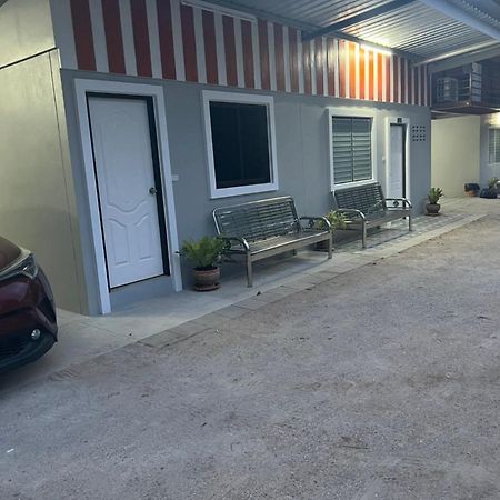 Rung Inn Homestay Ранонг Екстериор снимка