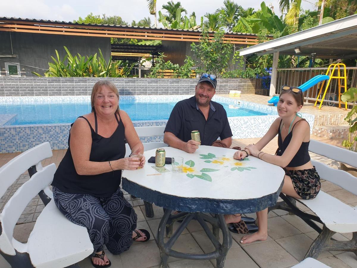 Rung Inn Homestay Ранонг Екстериор снимка