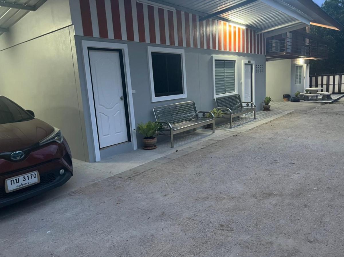 Rung Inn Homestay Ранонг Екстериор снимка
