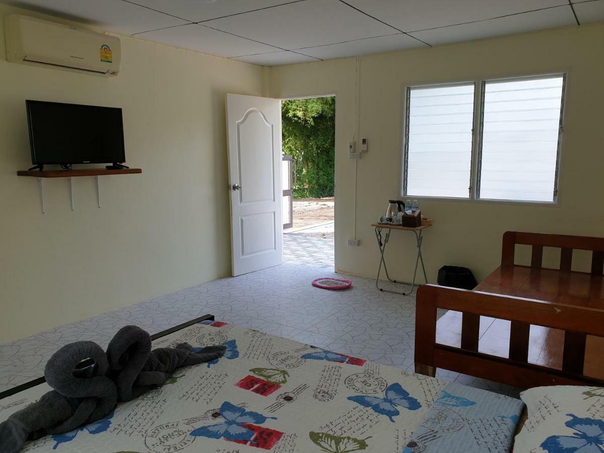 Rung Inn Homestay Ранонг Екстериор снимка