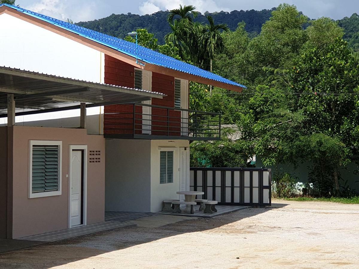 Rung Inn Homestay Ранонг Екстериор снимка