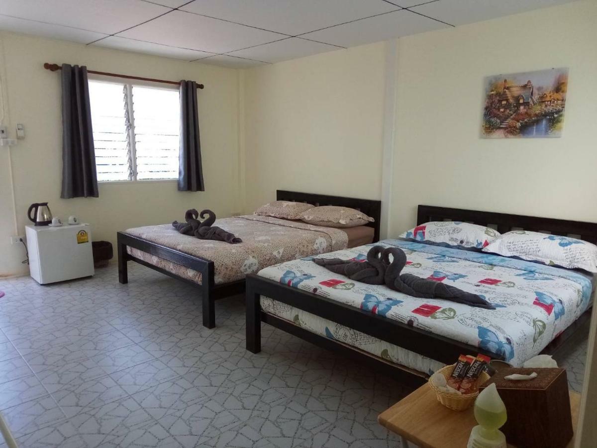 Rung Inn Homestay Ранонг Екстериор снимка